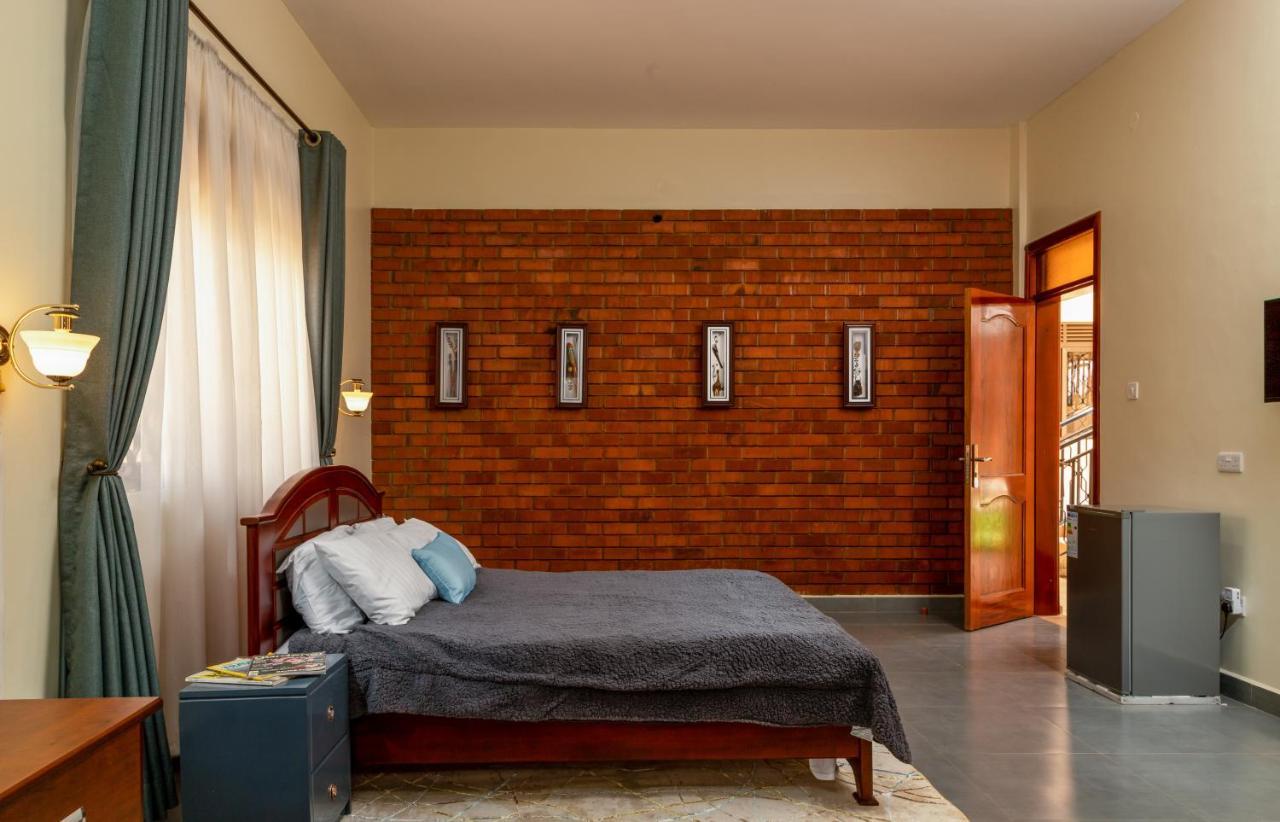 Fred And Winnie Bnb Kampala Kültér fotó