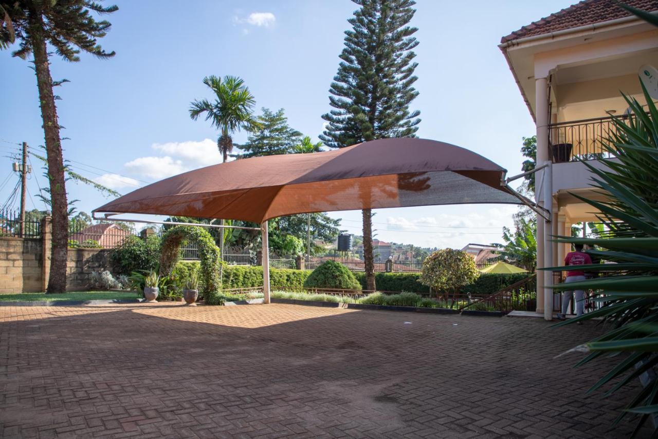 Fred And Winnie Bnb Kampala Kültér fotó
